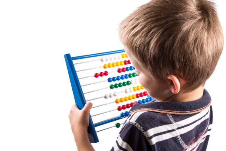 Jak inwestować w zdolności matematyczne dziecka?