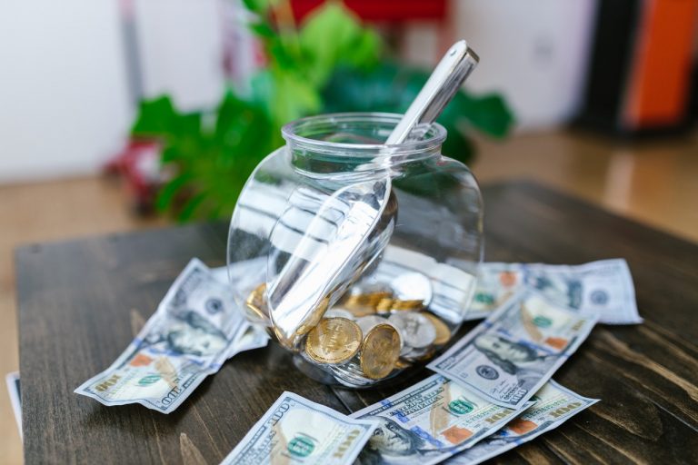 Santander Consumer Bank: Polacy coraz chętniej korzystają z produktów bankowych
